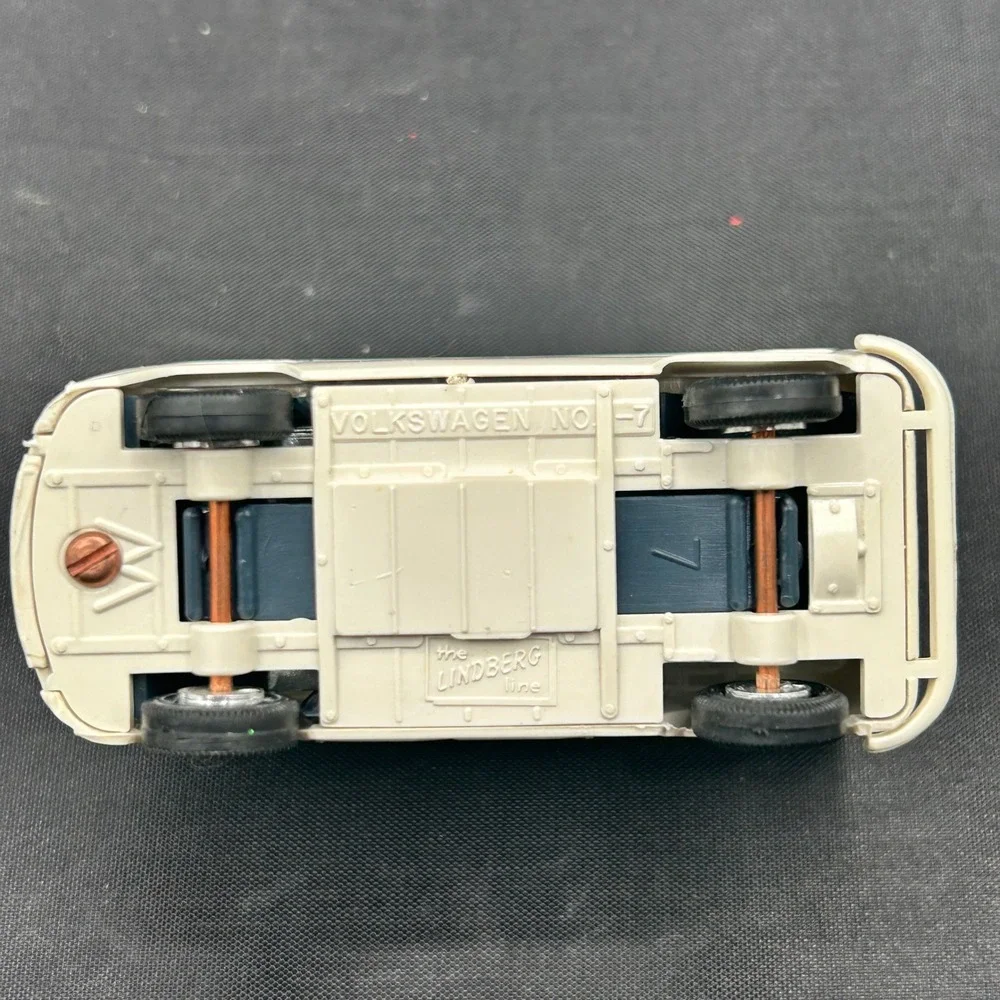 Lindberg Mini Lindy Volkswagen No 7 Bus Cream Split Window Model Toy Plastic